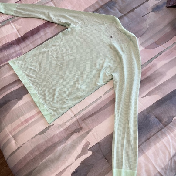 NEW Swiftly Tech Long Sleeve Shirt 2.0 *Race Length - Picture 4 of 5